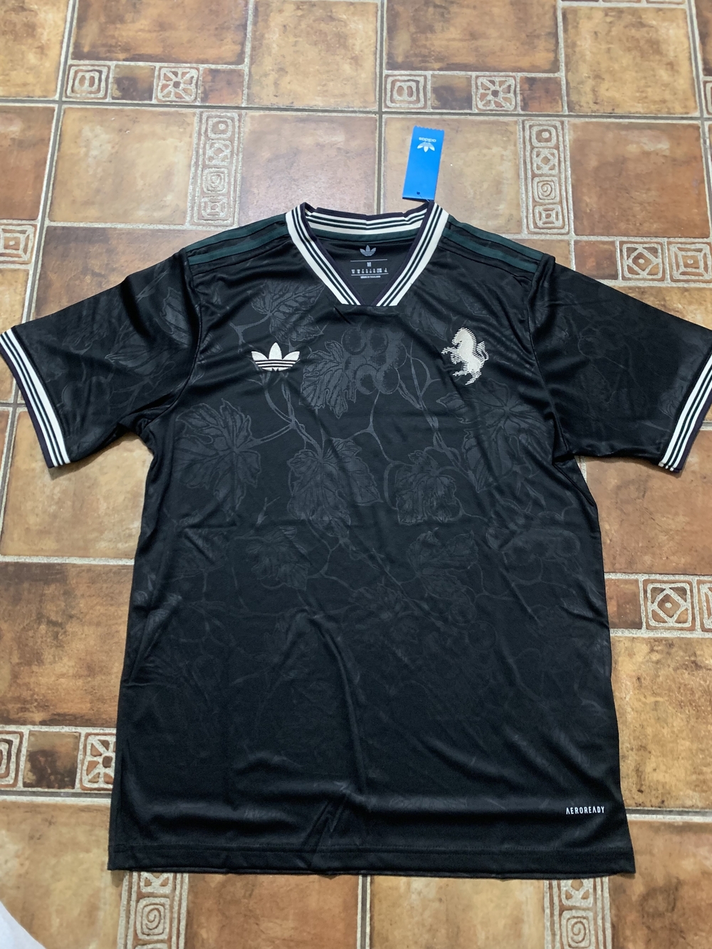 adidas Originals Juventus 2025/26 Third Kit Jersey Size M